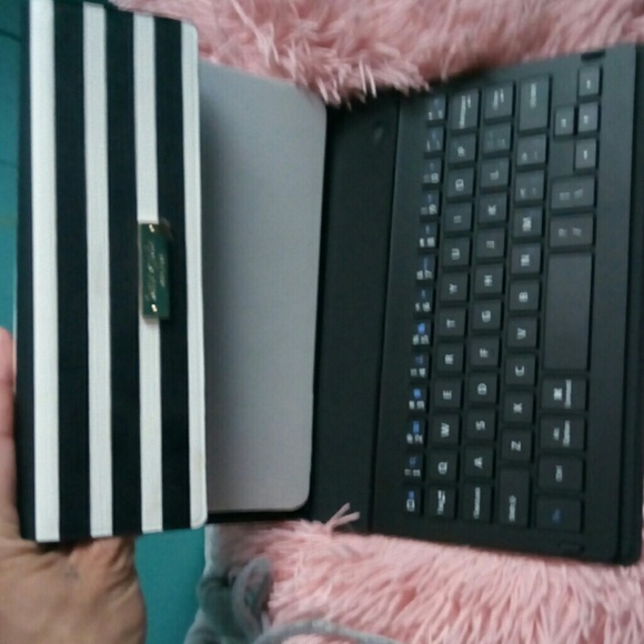 Mini IPad Case - Picture 3 of 3